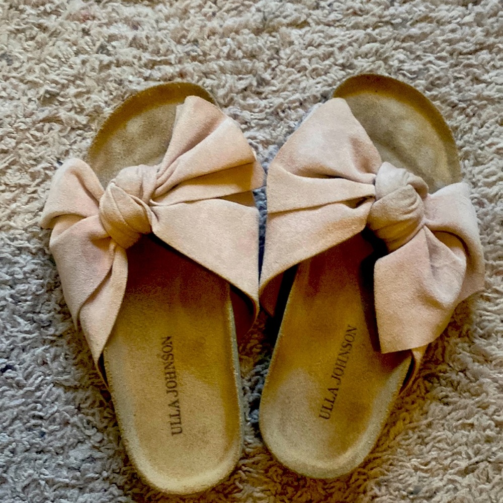 Ulla Johnson shoes size 8. Fits a size 7.5, 8, 8,5.